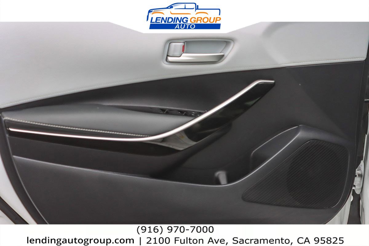 Used 2021 Toyota Corolla XSE image 19