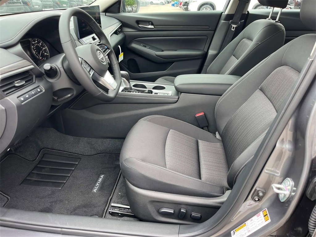 New 2025 Nissan Altima 2.5 SV w/ SV Premium Package image 19