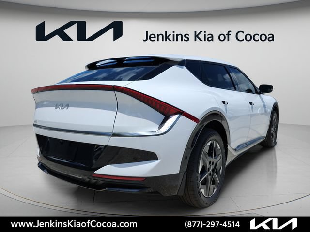 New 2026 Kia EV6 Wind RWD image 5
