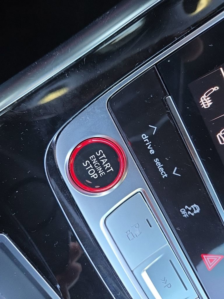 Used 2023 Audi SQ8 Prestige w/ Prestige Package image 36