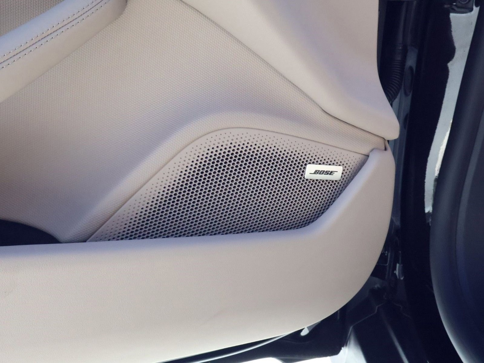 New 2026 Porsche Taycan image 14