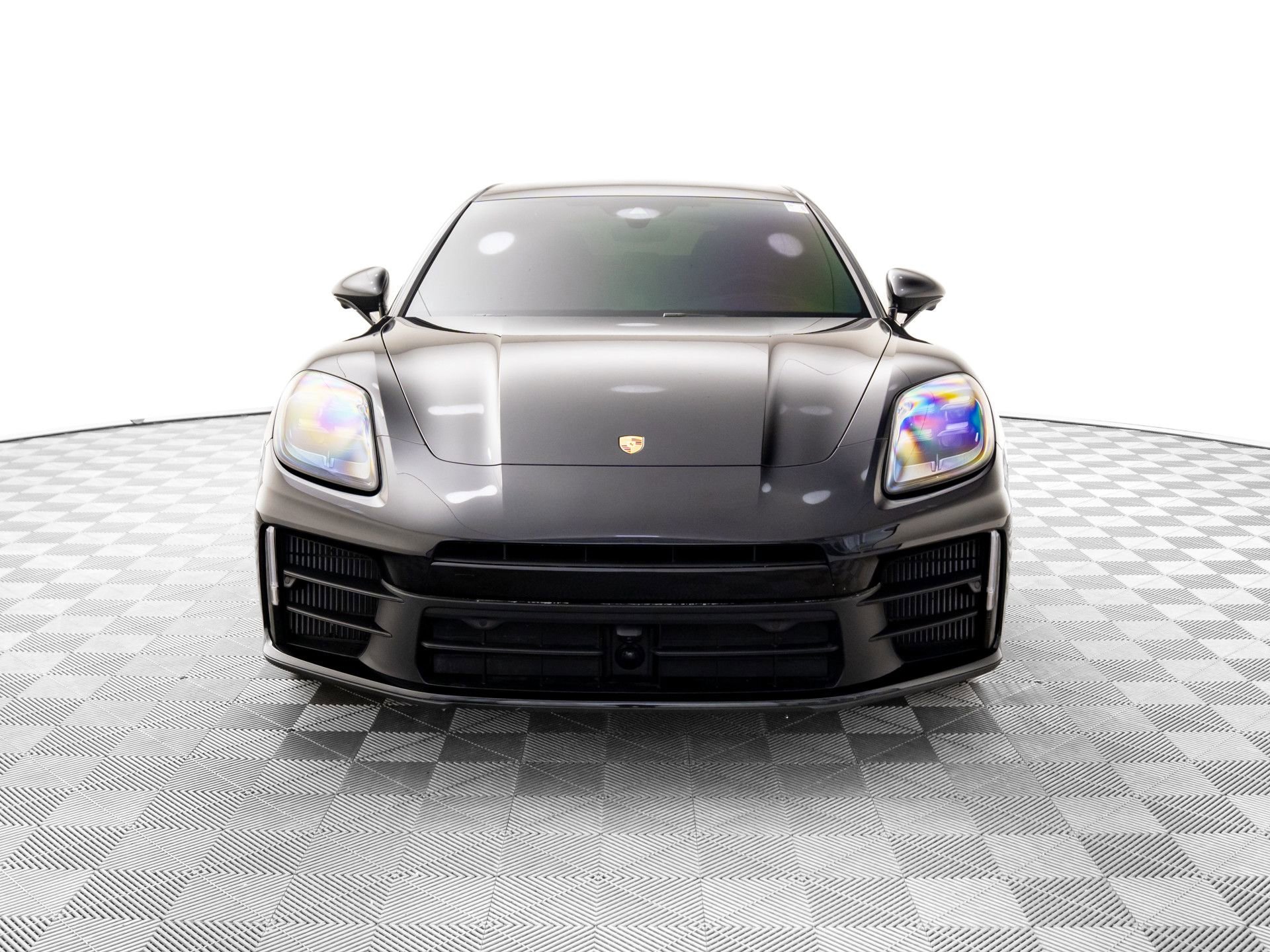 Used 2024 Porsche Panamera image 8
