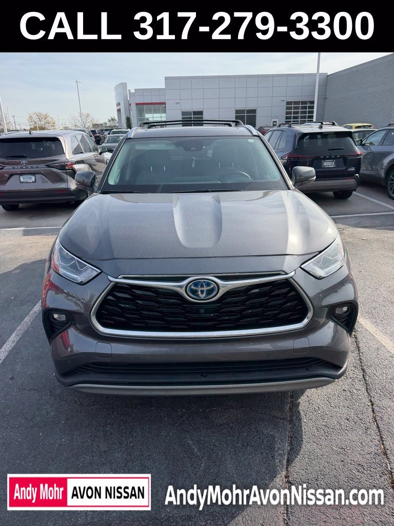 Used 2022 Toyota Highlander Platinum AWD/4WD image 2
