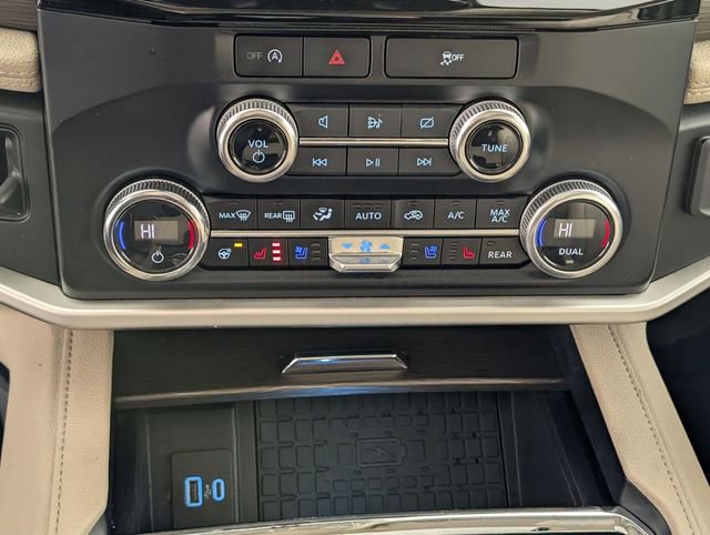 Used 2024 Ford Expedition Limited image 23