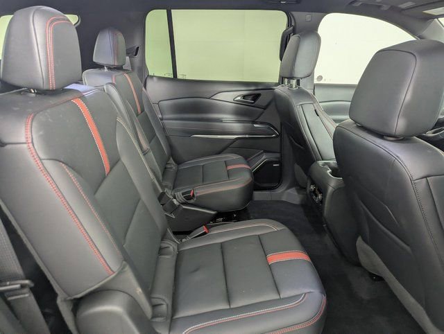 Used 2024 Chevrolet Traverse RS image 20