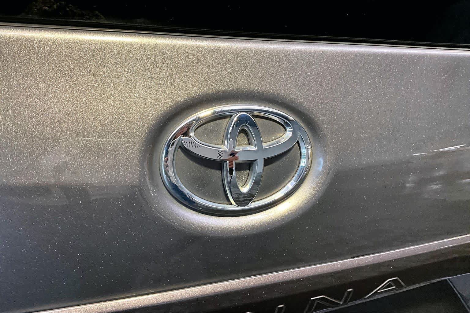 Used 2017 Toyota Sienna XLE w/ XLE Navigation Package AWD/4WD image 33