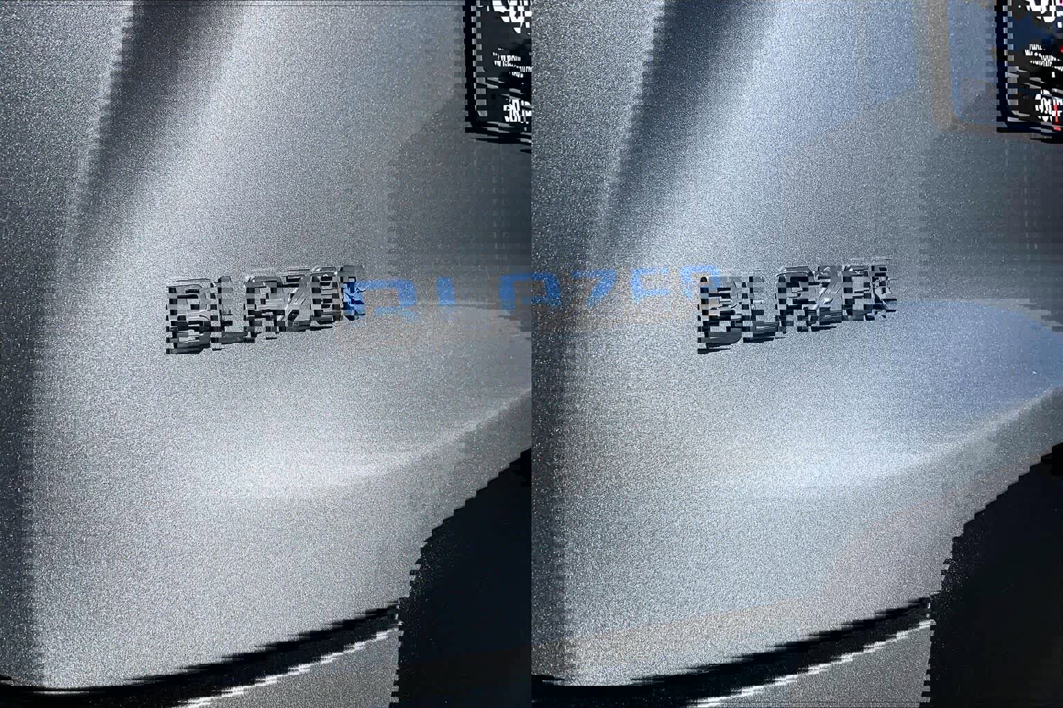 Used 2025 Chevrolet Blazer LT image 10