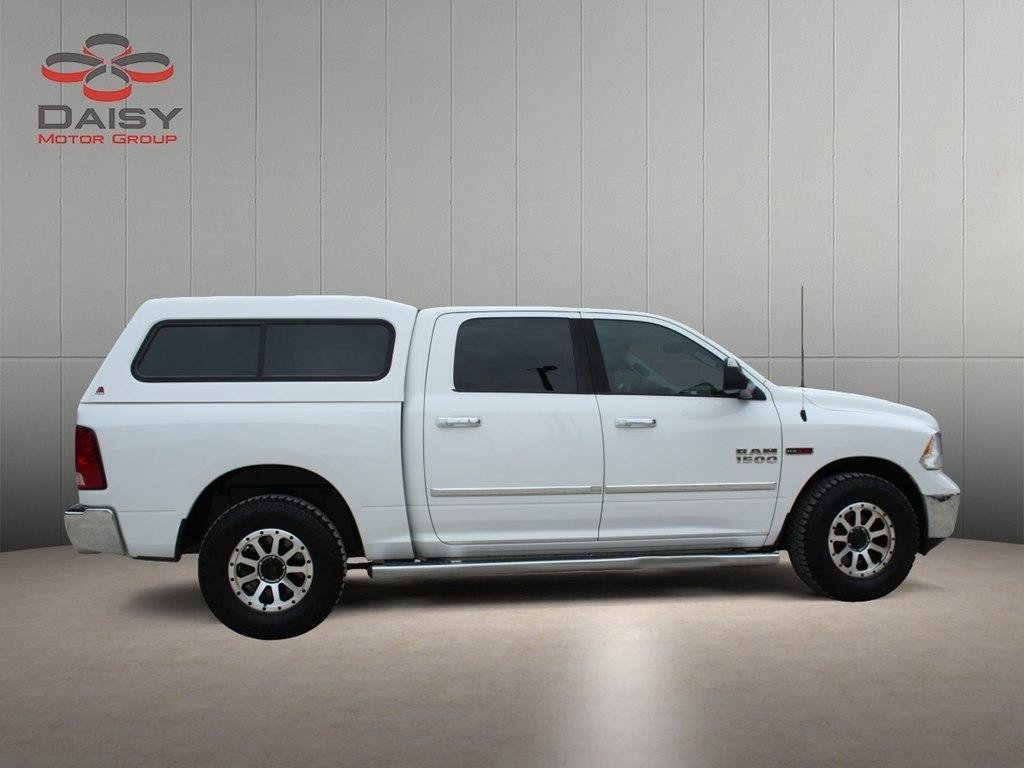 Used 2015 RAM 1500 Lone Star AWD/4WD image 4