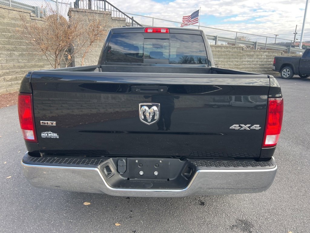 Used 2018 RAM 1500 Classic SLT image 10