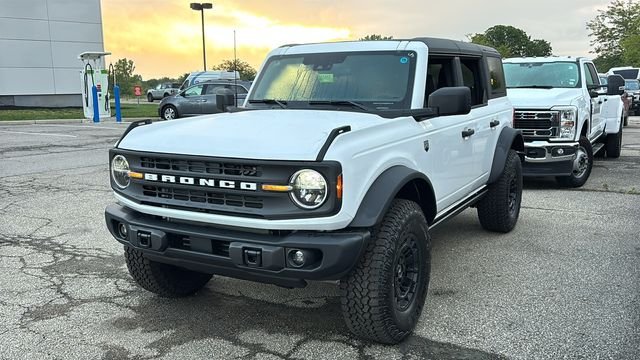 New 2026 Ford Bronco Big Bend w/ Sasquatch Package AWD/4WD image 3