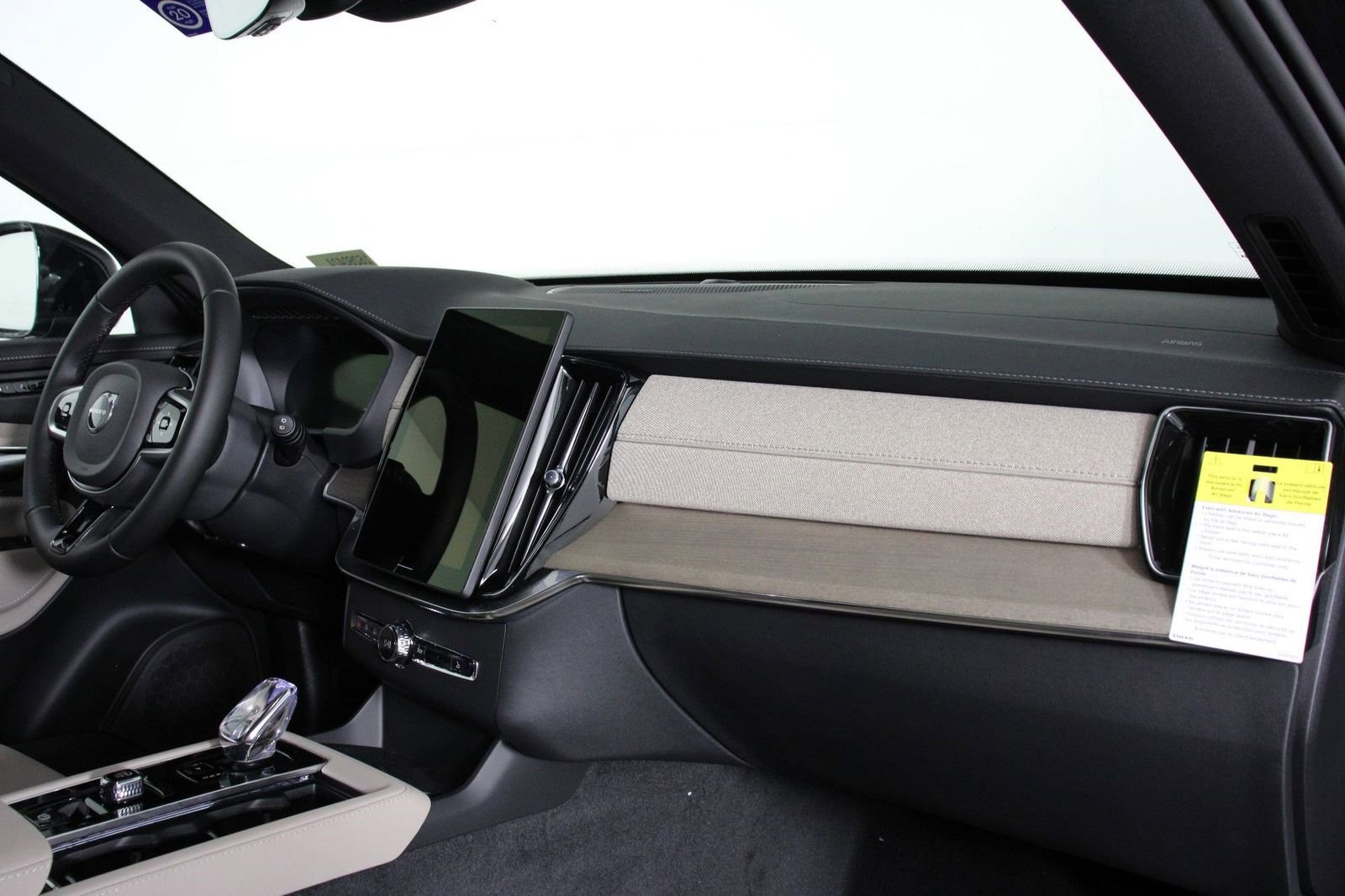 New 2026 Volvo XC90 B5 Plus image 9