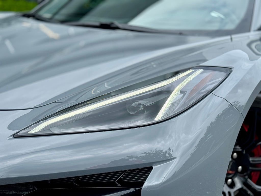 Used 2025 Chevrolet Corvette Z06 w/ Battery Protection Package image 13