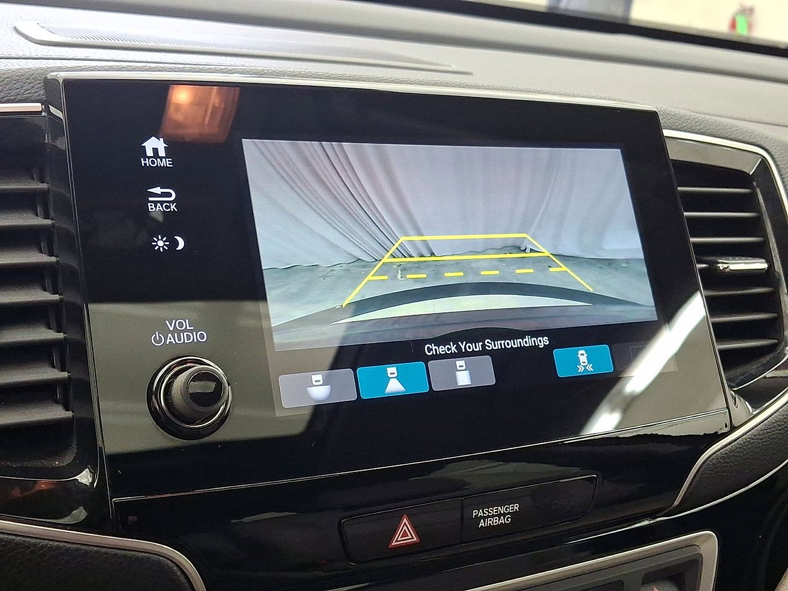 Used 2019 Honda Pilot Touring image 15