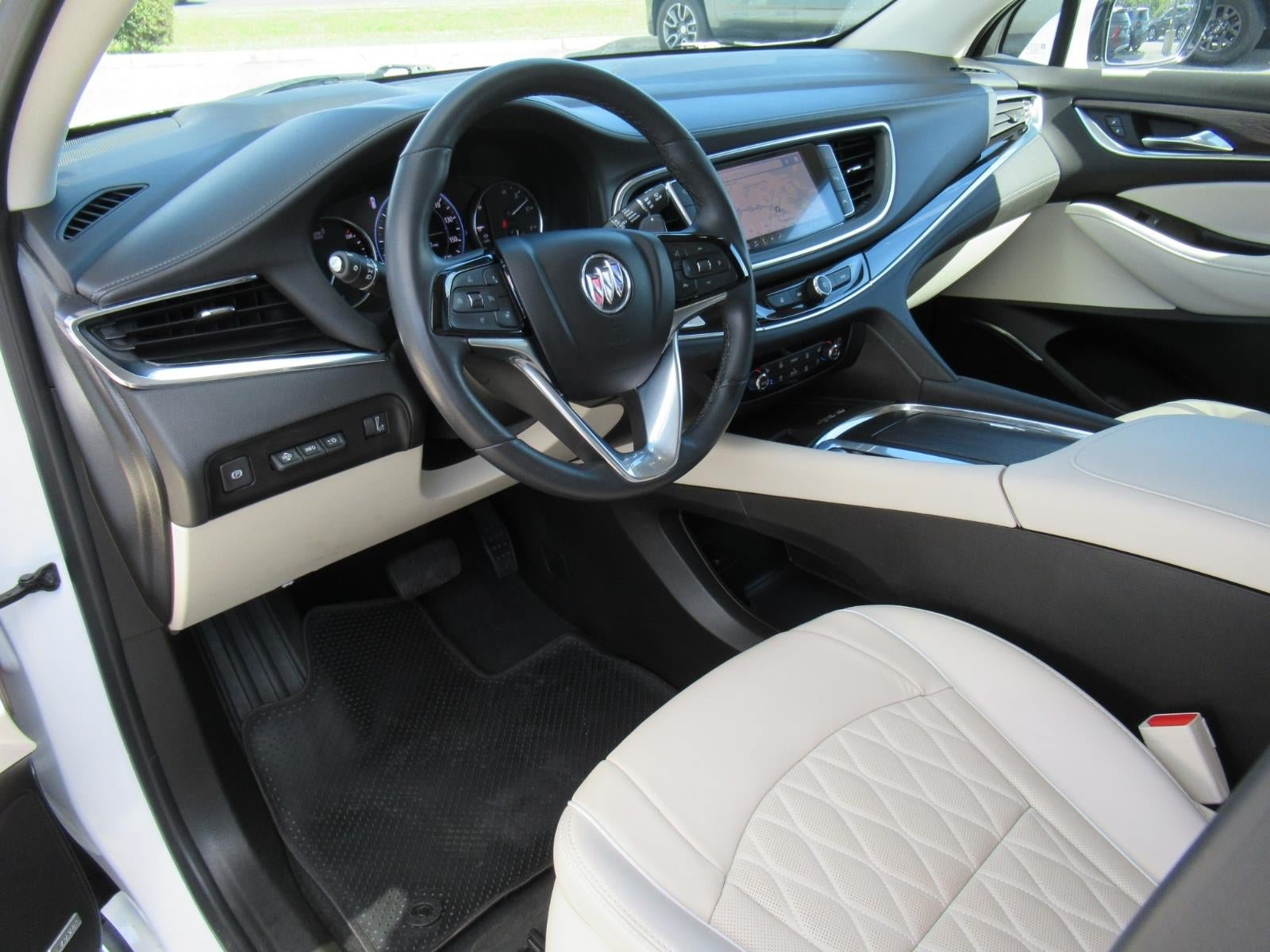 Used 2023 Buick Enclave Avenir w/ Avenir Technology Package FWD image 15