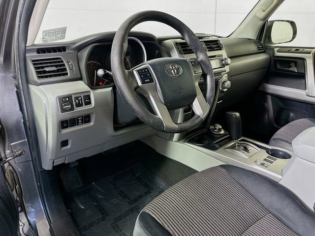 Used 2021 Nissan Titan SL w/ Moonroof Package image 10