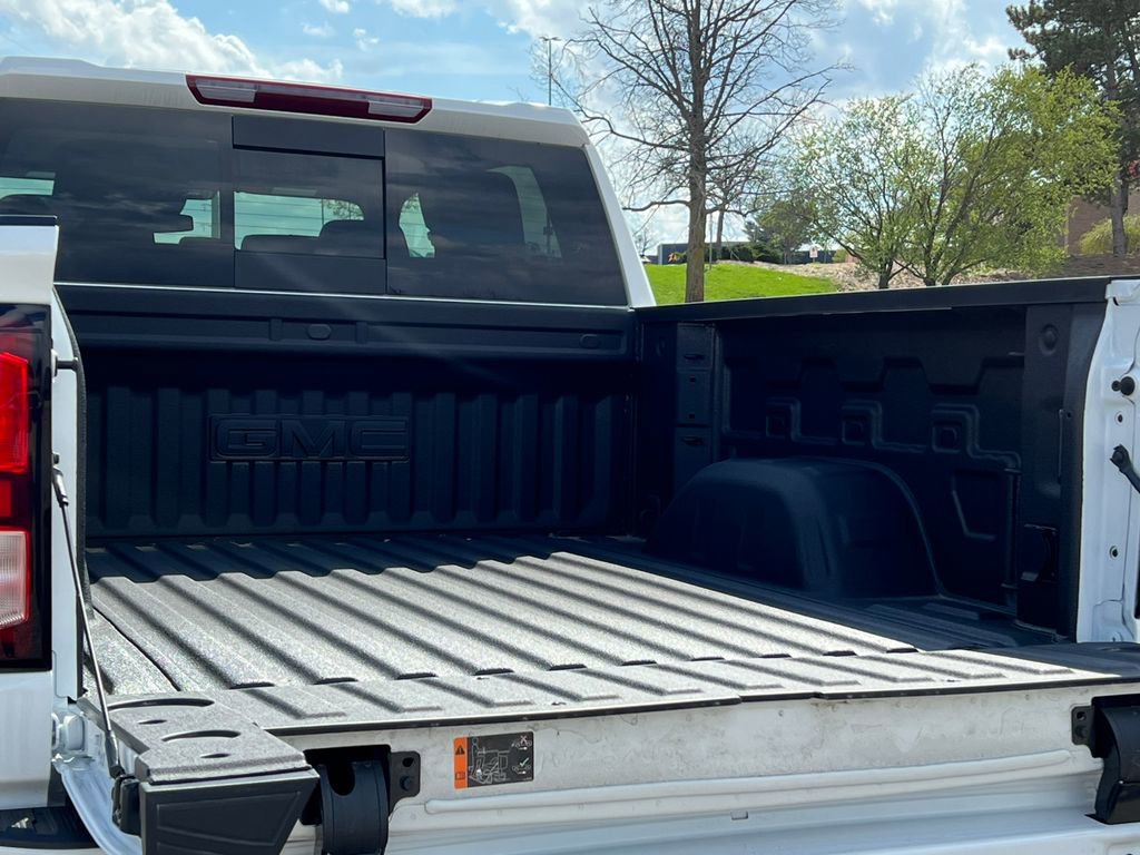 New 2026 GMC Sierra 1500 Elevation w/ Elevation Premium Package AWD/4WD image 9