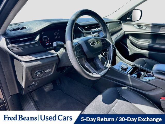 Used 2021 Jeep Grand Cherokee L Limited AWD/4WD image 13