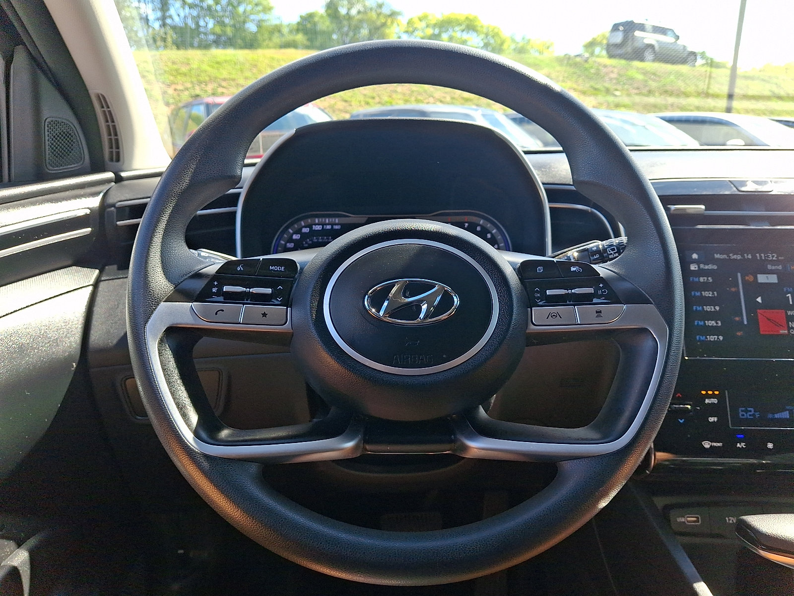 Used 2024 Hyundai Tucson SEL FWD image 17