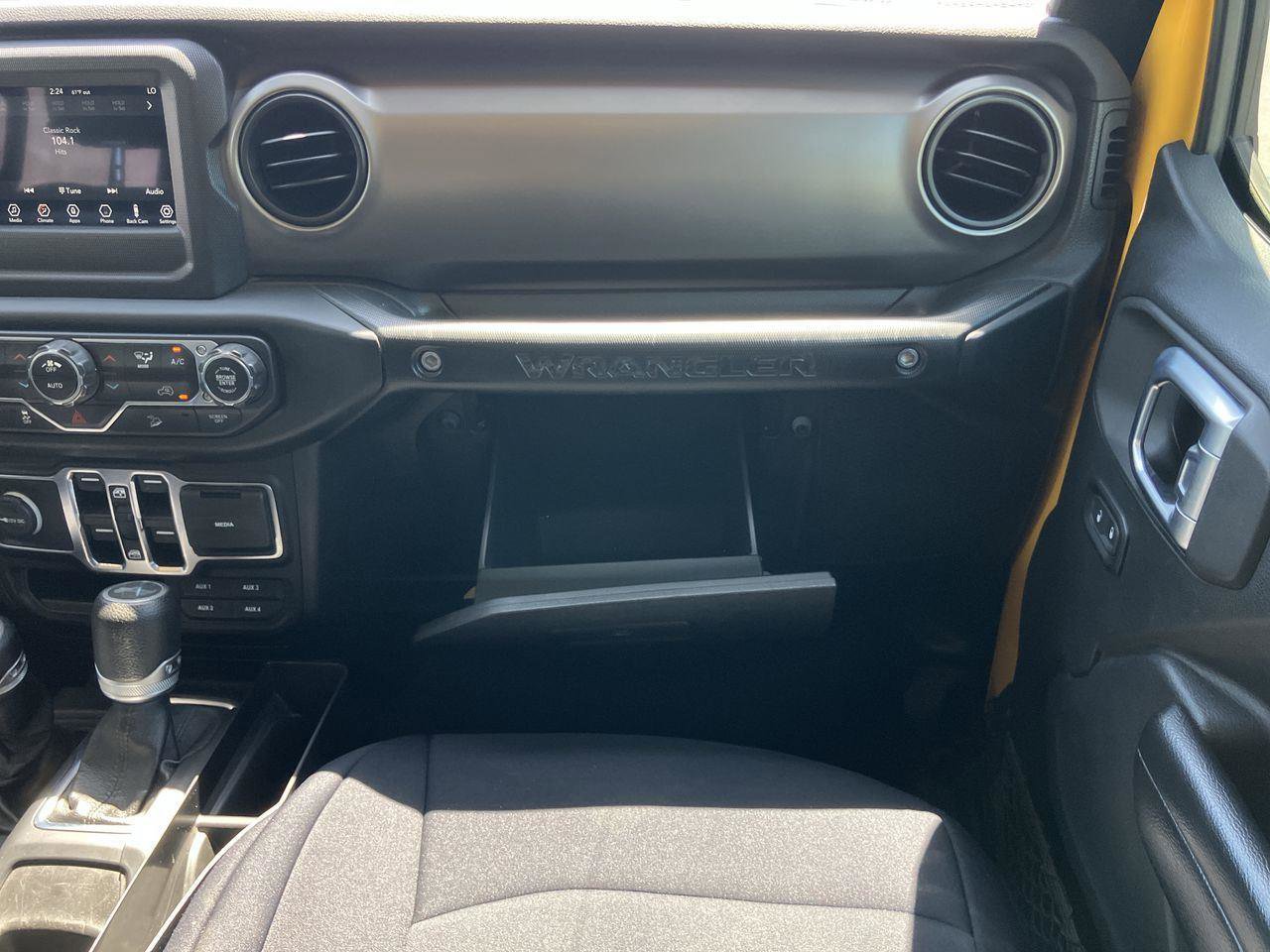 Used 2020 Jeep Wrangler Unlimited Sport AWD/4WD image 16