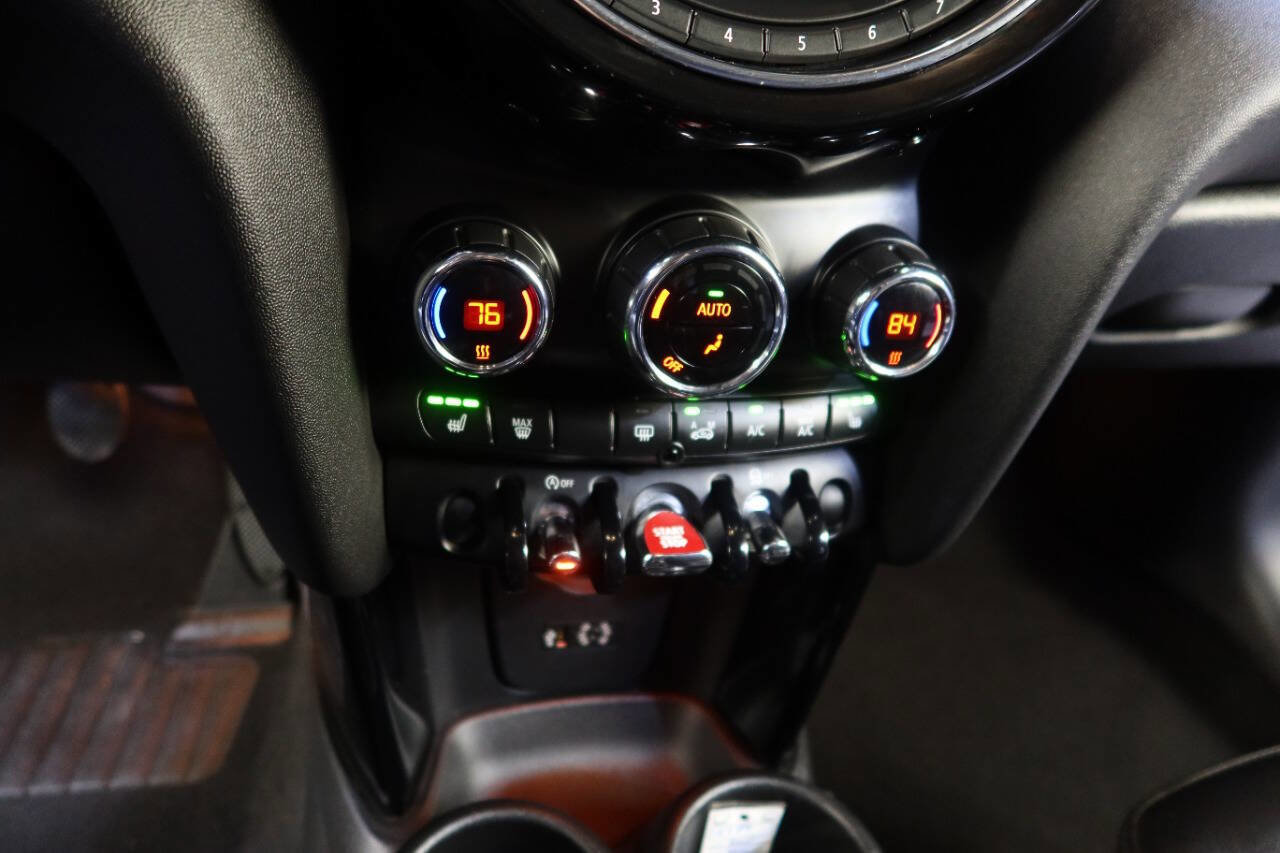 Used 2015 MINI Cooper S image 23