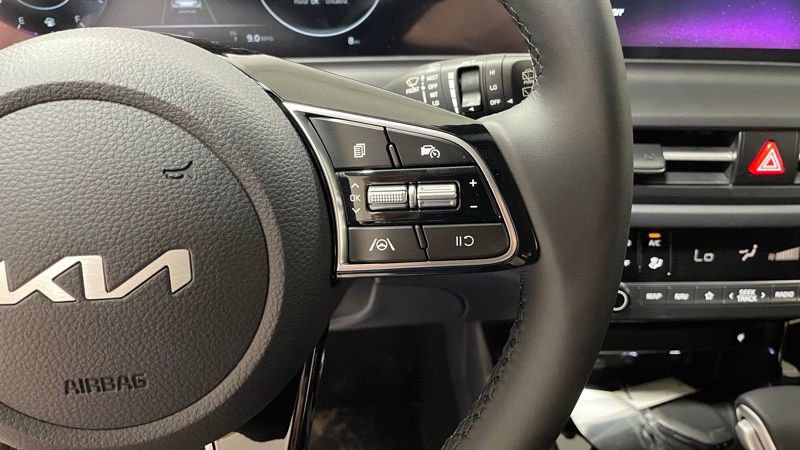 New 2026 Kia Seltos EX image 24