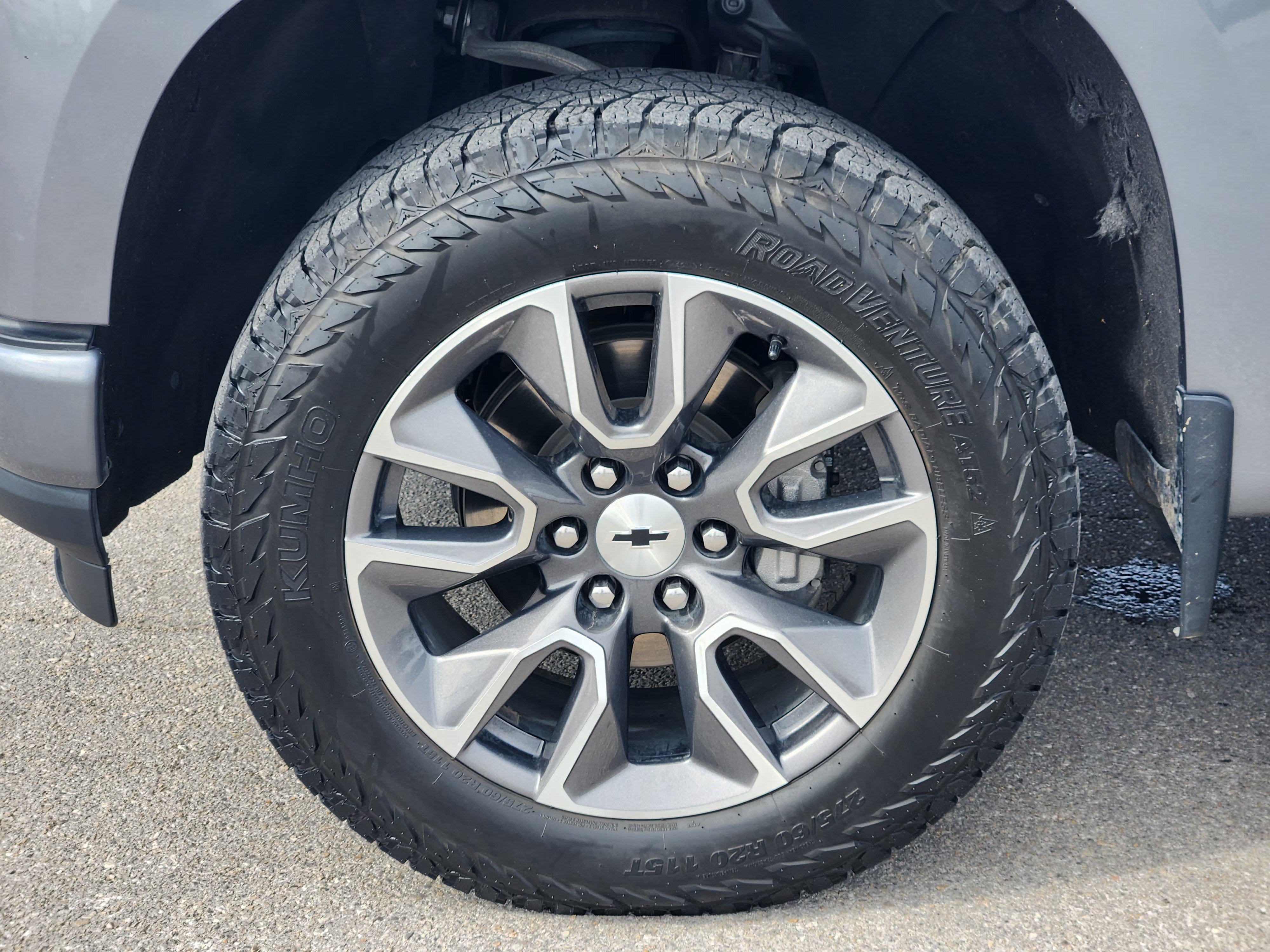 Used 2020 Chevrolet Silverado 1500 RST AWD/4WD image 10