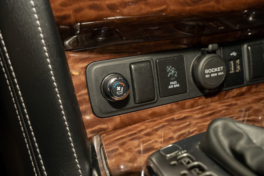 Used 2019 Nissan Armada Platinum w/ Captain's Chairs Package image 20