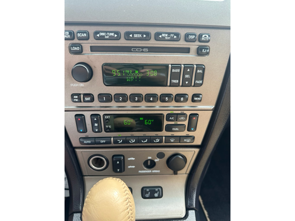 Used 2004 Ford Thunderbird RWD image 23
