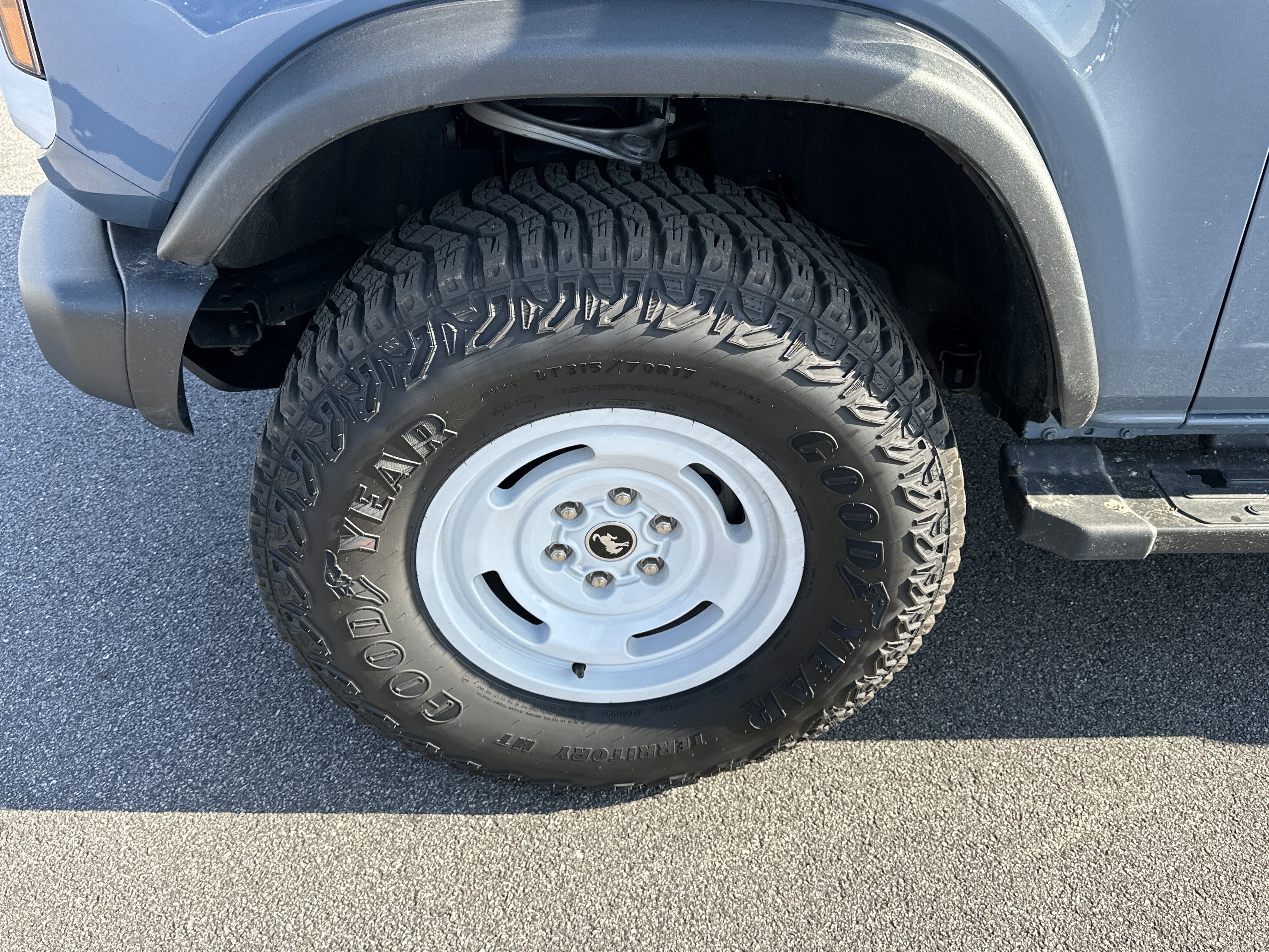 Used 2023 Ford Bronco Heritage Edition image 12