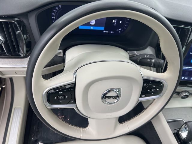 Used 2023 Volvo S60 B5 Plus image 21
