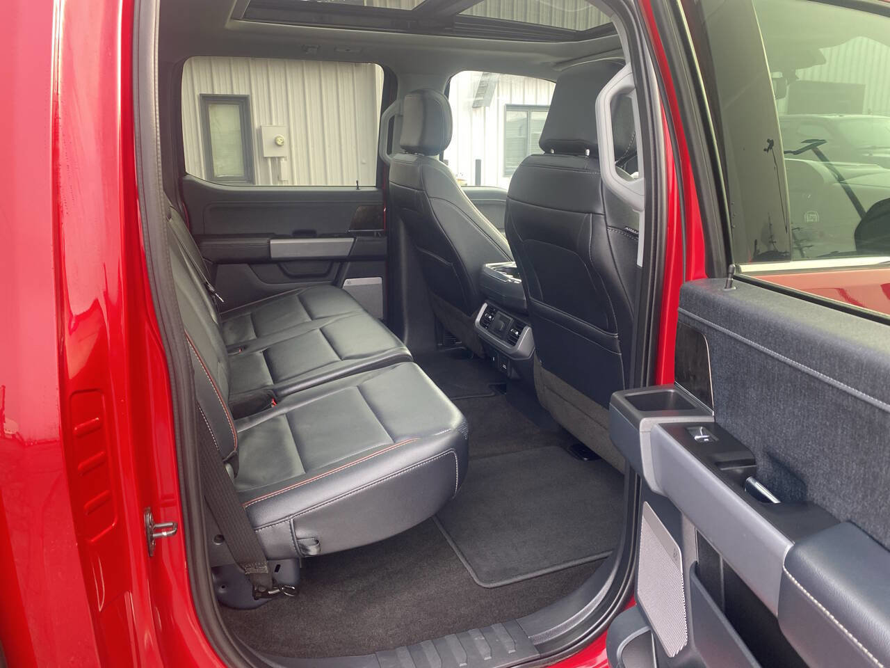 Used 2022 Ford F150 Lariat AWD/4WD image 15
