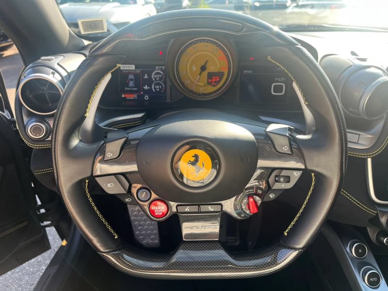 Used 2018 Ferrari GTC4Lusso AWD/4WD image 17