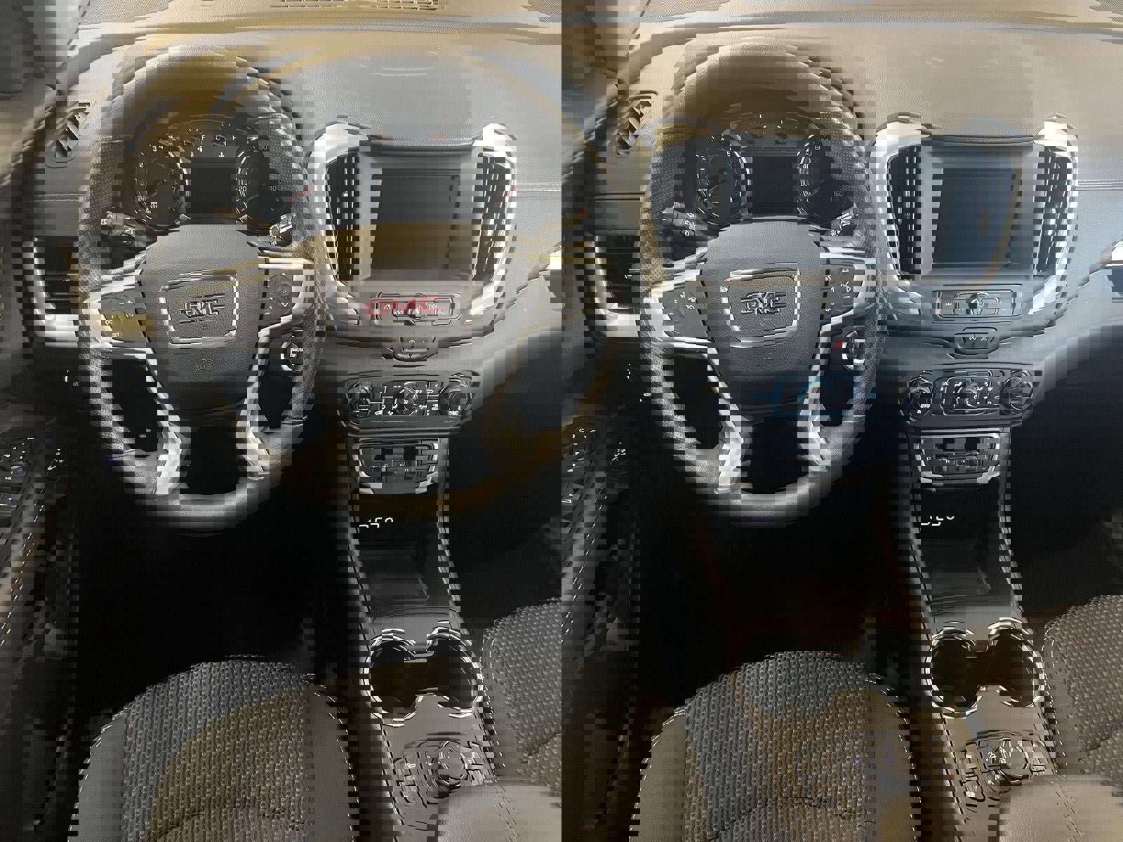 Used 2023 GMC Terrain SLE w/ Driver Convenience Package image 14