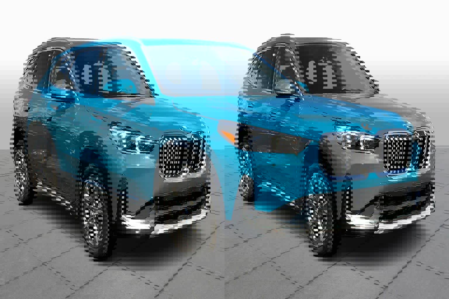 Certified 2025 BMW X1 xDrive28i image 2