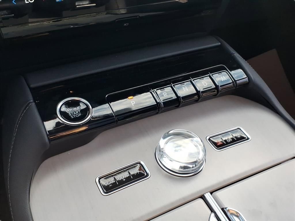 New 2025 Lincoln Navigator Reserve w/ Jet Appearance Package AWD/4WD image 23