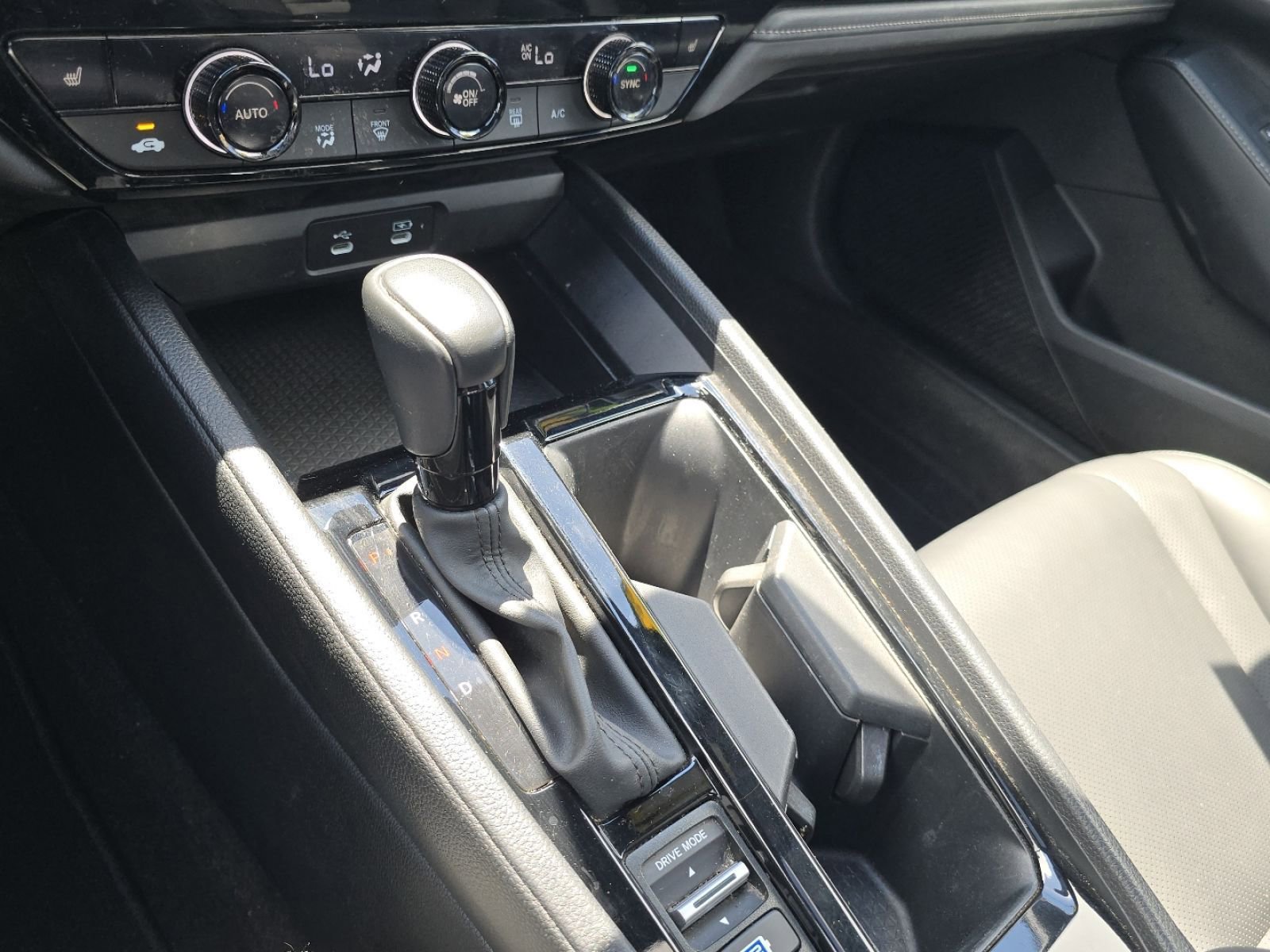 Used 2024 Honda Accord Sport image 31