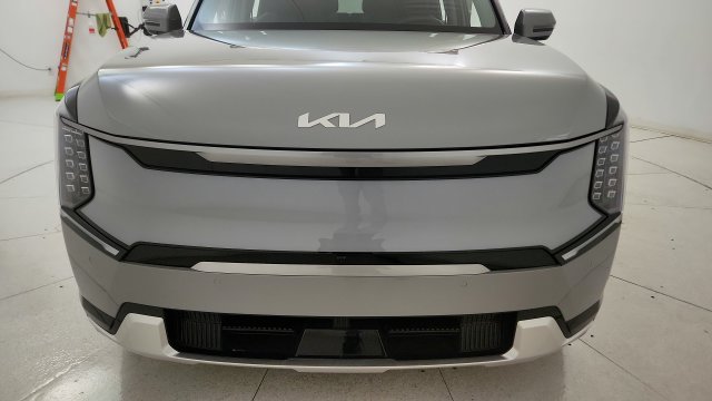 Used 2026 Kia EV9 Land AWD/4WD image 25