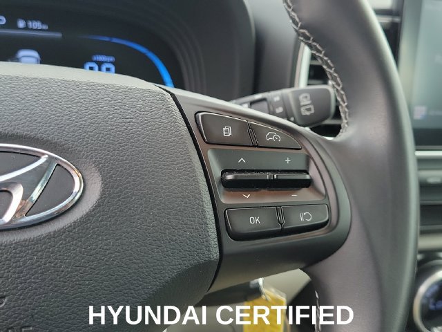 Certified 2023 Hyundai Venue SEL w/ Cargo Package FWD image 15
