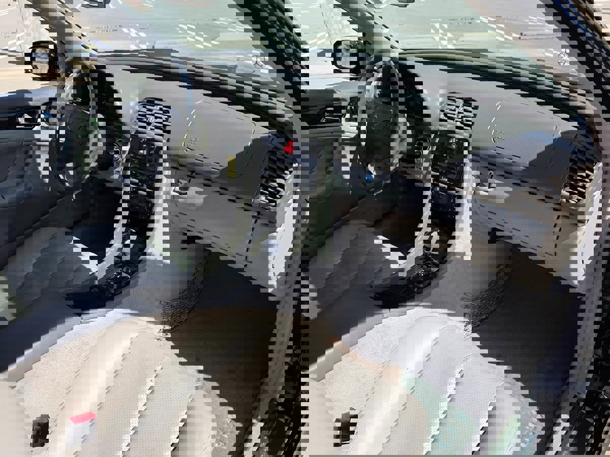 Used 2001 Mercedes-Benz CLK 430 Coupe image 12