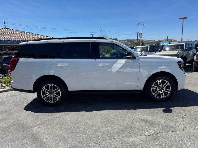 Certified 2025 Ford Expedition Active AWD/4WD image 4
