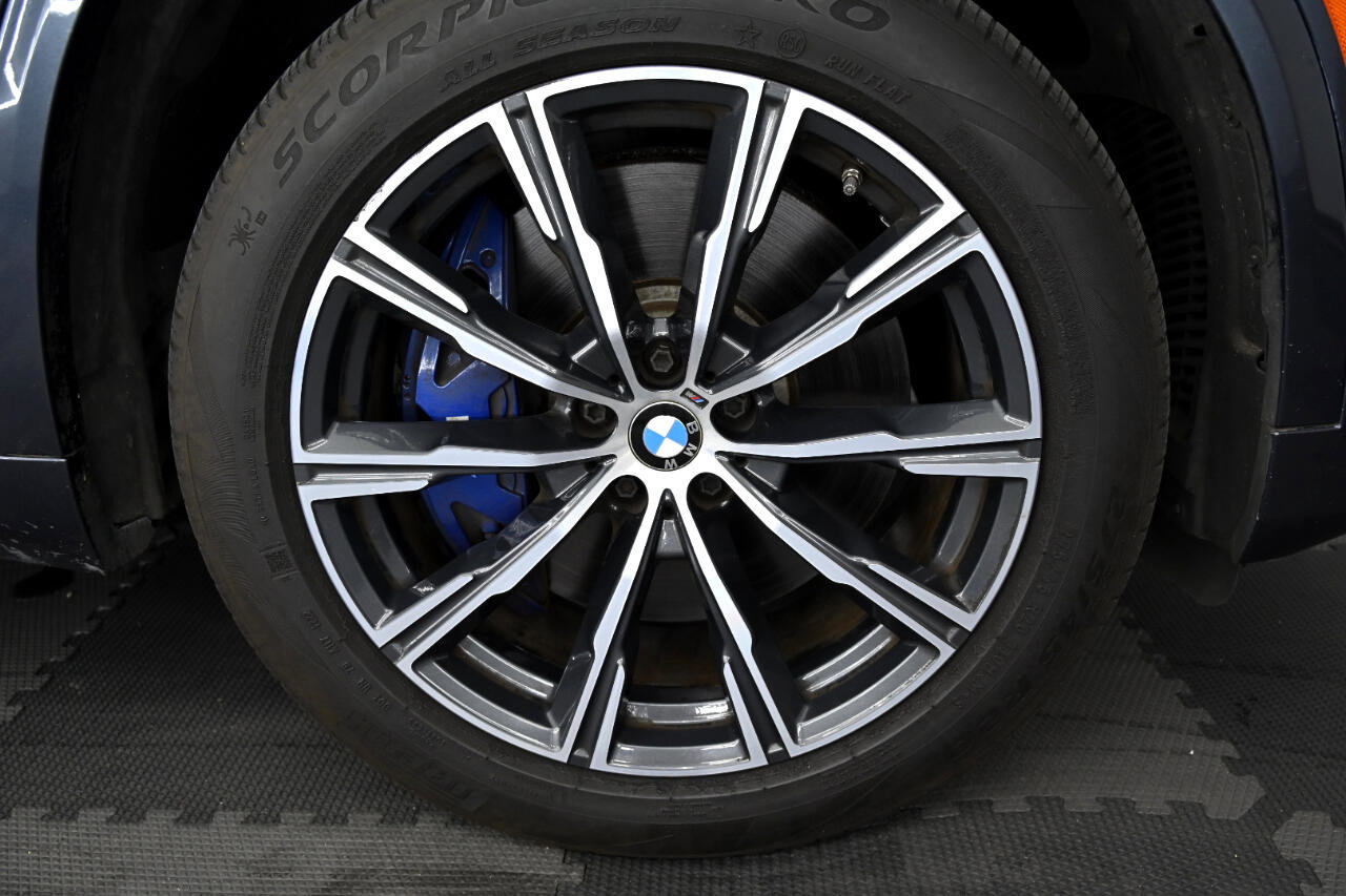 Used 2020 BMW X5 M50i w/ Premium Package image 51