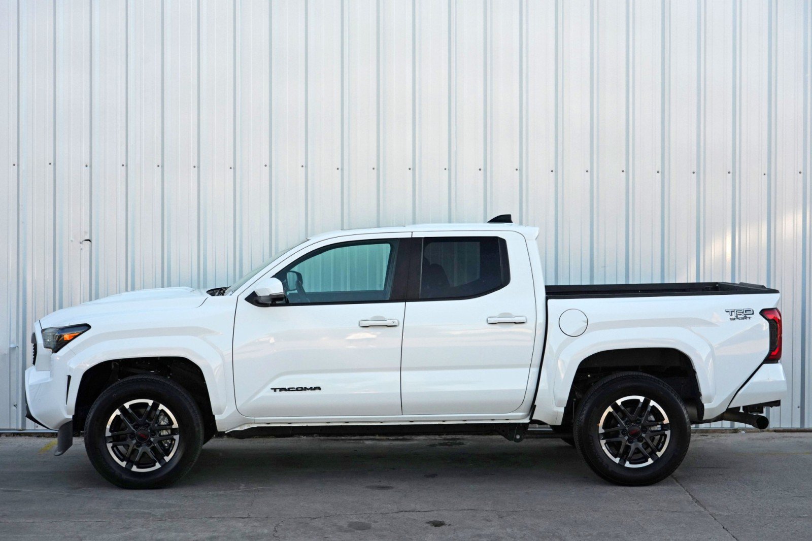 Used 2024 Toyota Tacoma TRD Sport w/ TRD Sport Premium Package AWD/4WD image 51