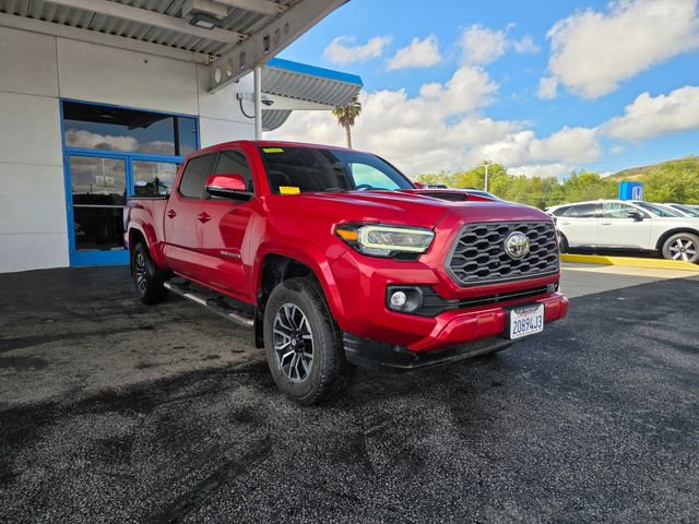 Used 2022 Toyota Tacoma TRD Sport w/ Technology Package AWD/4WD image 3