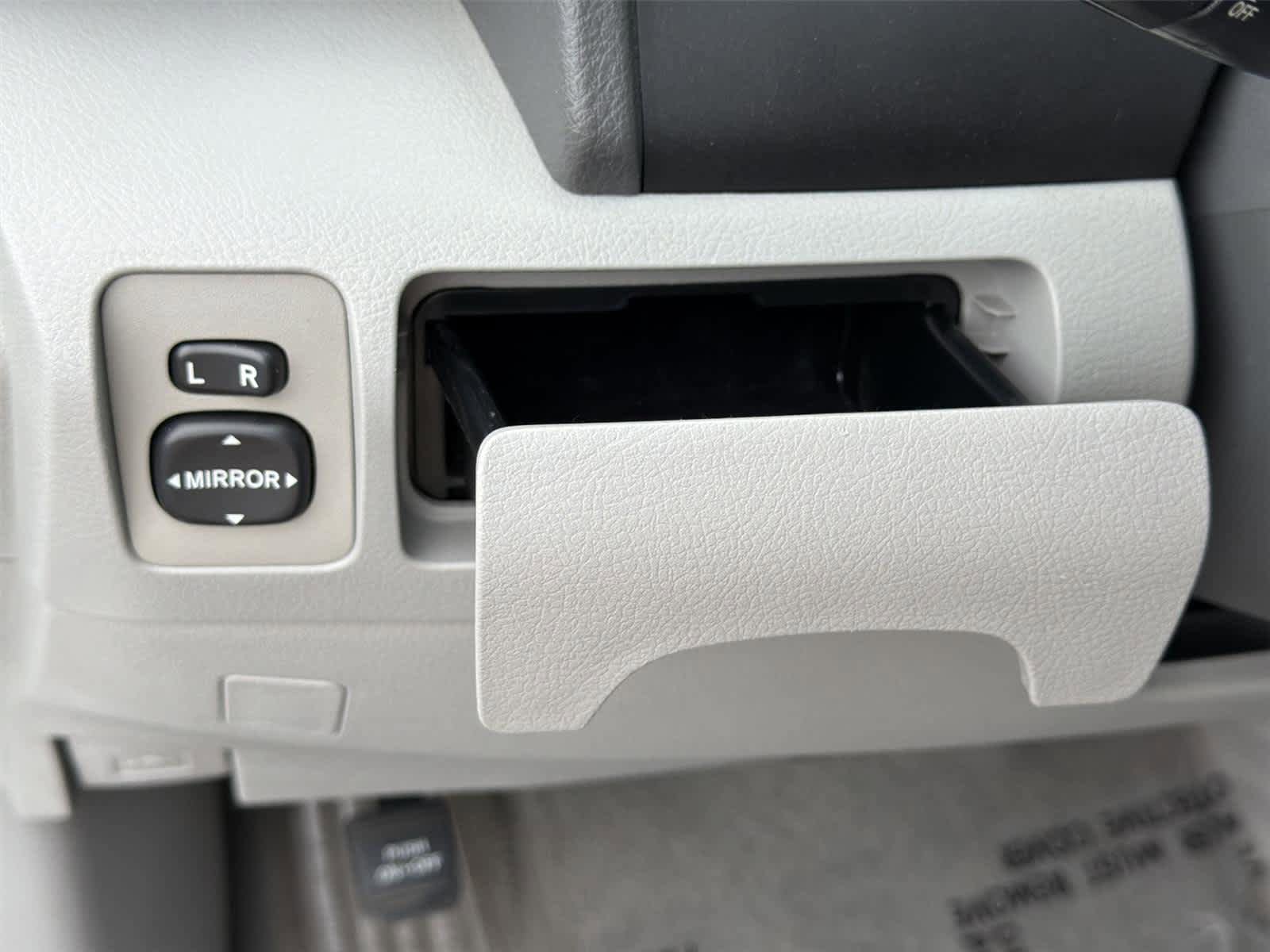 Used 2009 Toyota Camry LE FWD image 36