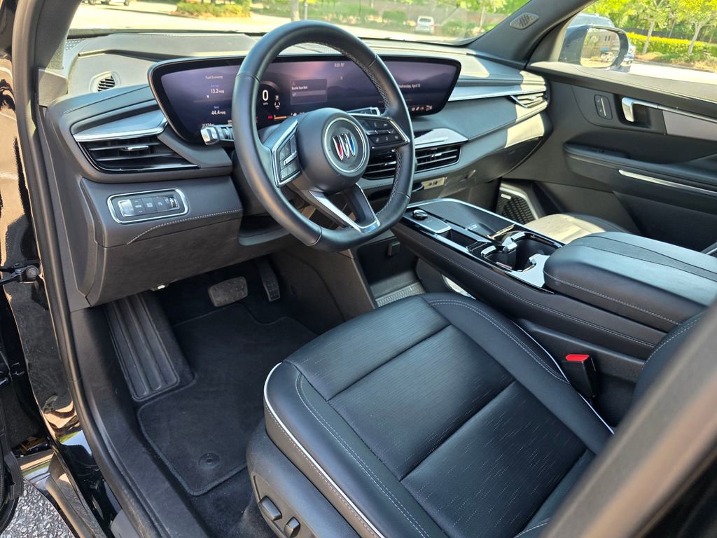 Certified 2025 Buick Enclave Sport Touring image 11