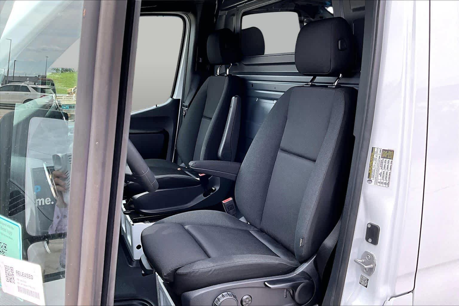 New 2026 Mercedes-Benz Sprinter 2500 image 16