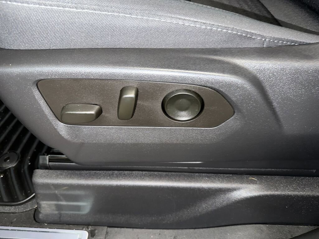 Used 2023 GMC Sierra 1500 Elevation image 6