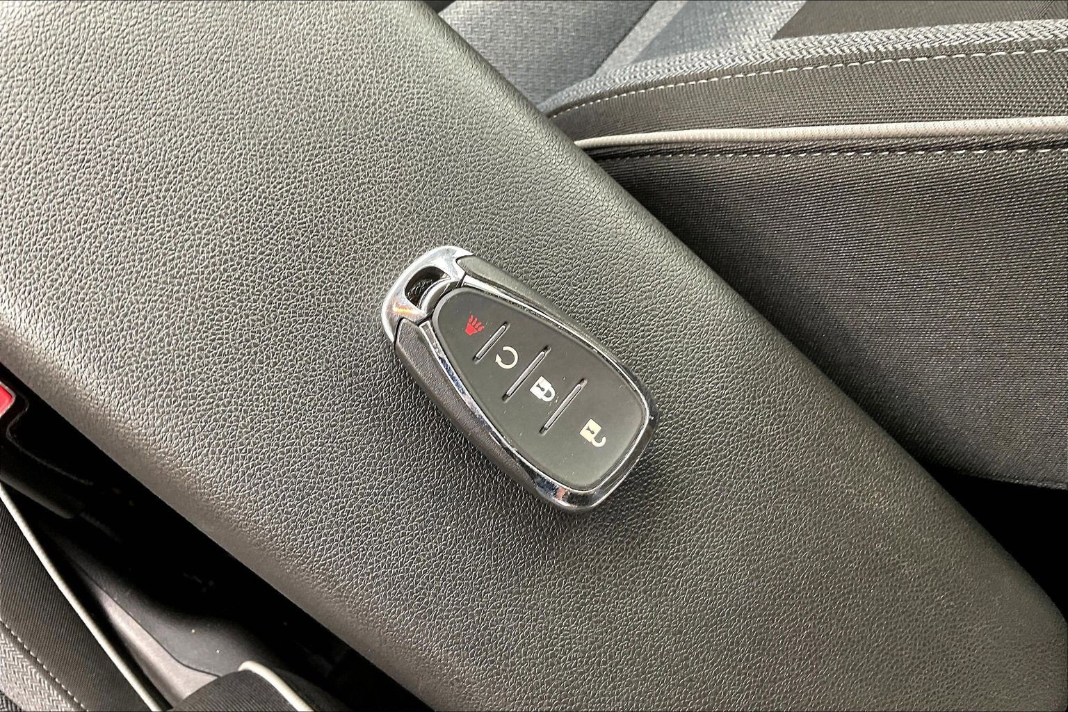 Used 2025 Chevrolet TrailBlazer LT FWD image 32