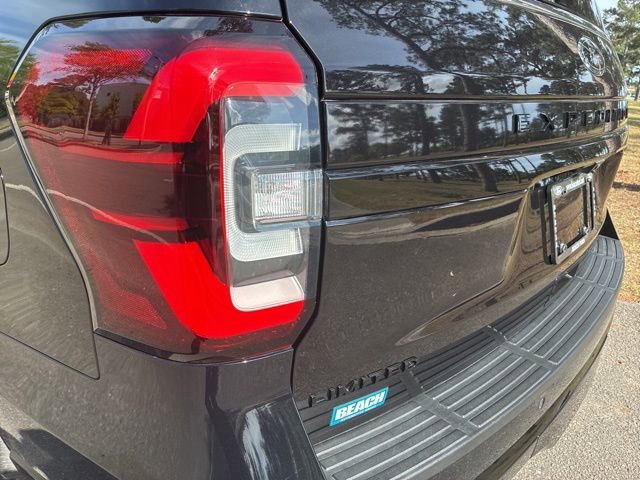 Used 2023 Ford Expedition Limited RWD image 13