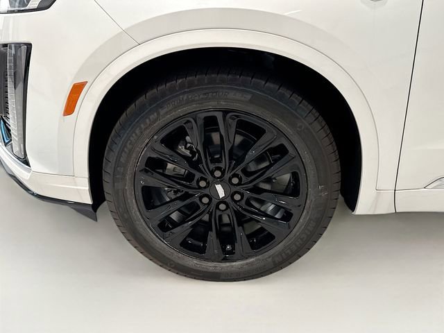 New 2025 Cadillac XT6 Luxury image 27
